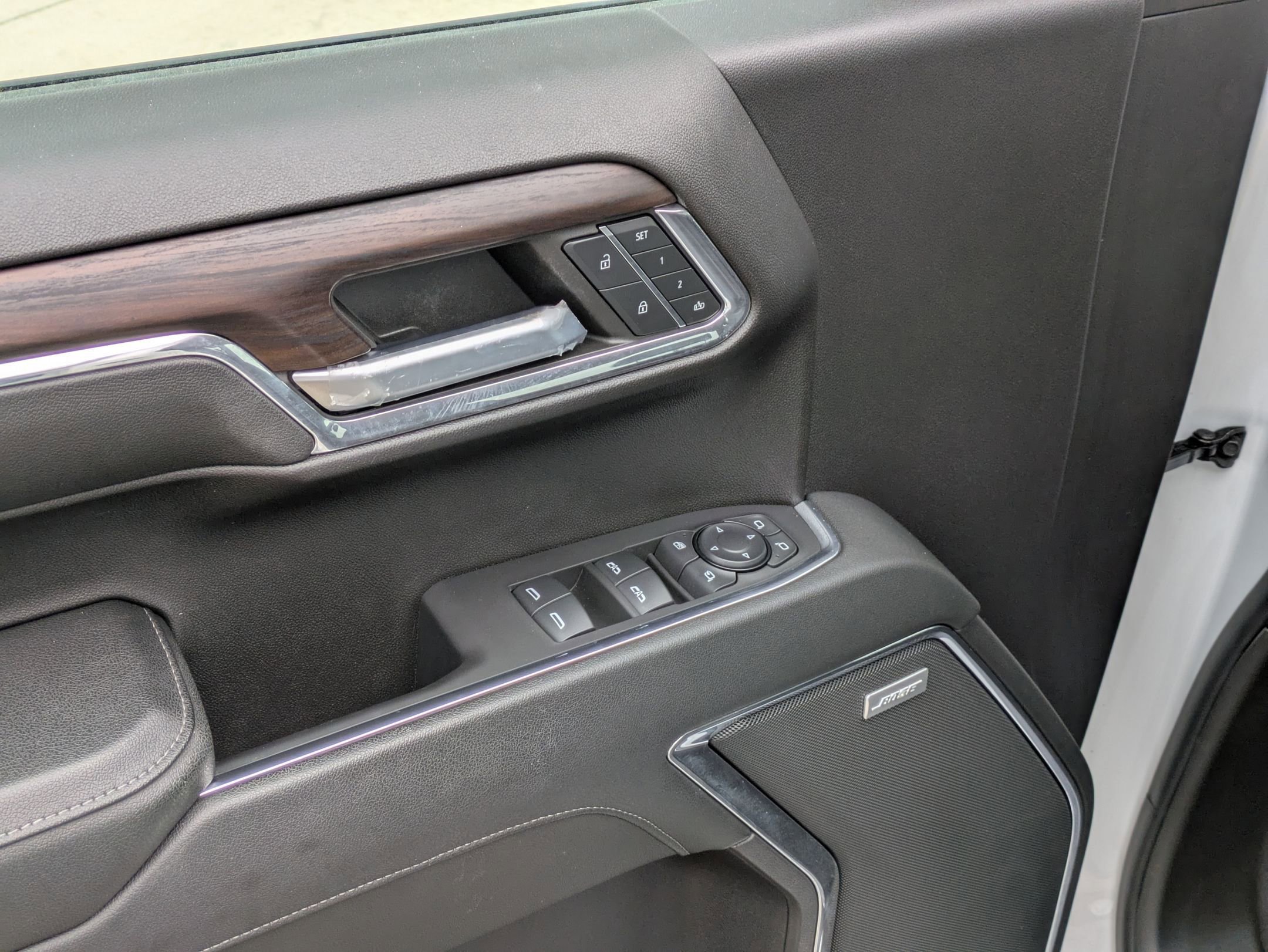 2024 Gmc Sierra 1500 SLT photo 12