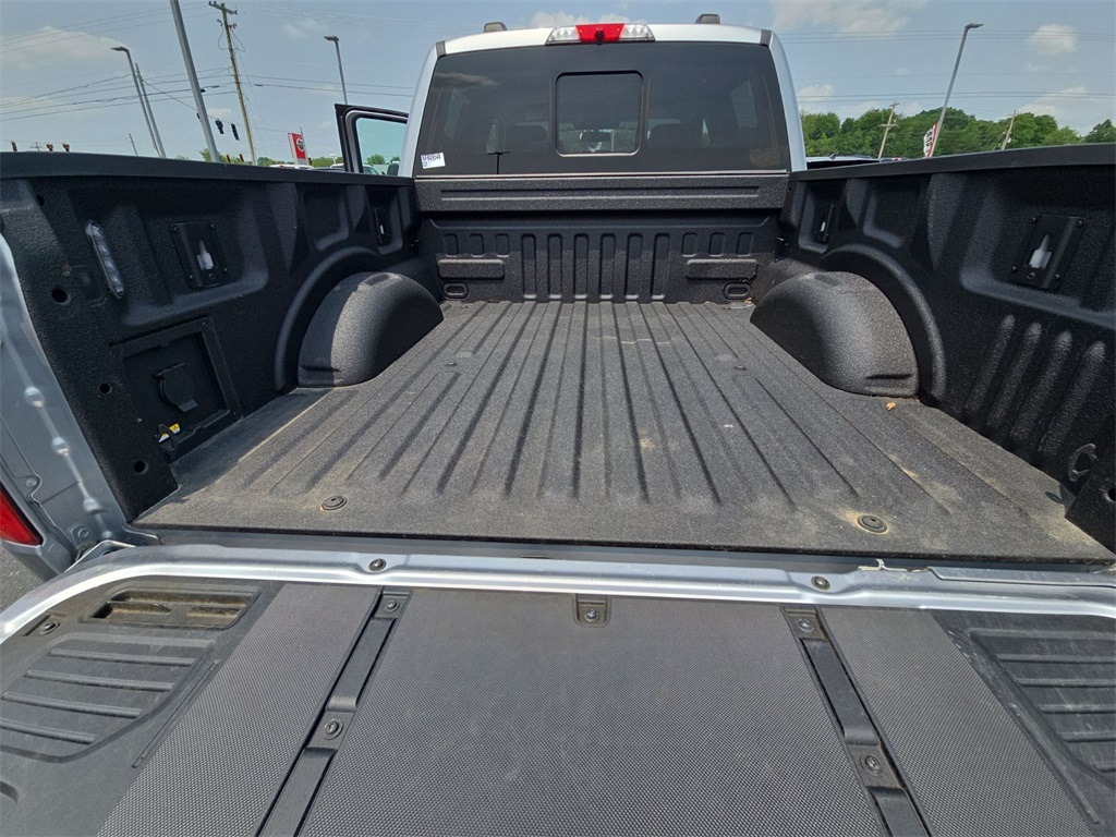 2022 Ford F-150 Lariat photo 29