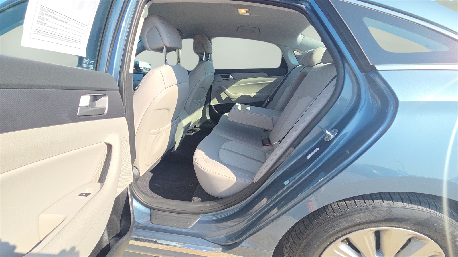 2016 Hyundai Sonata Hybrid SE photo 16