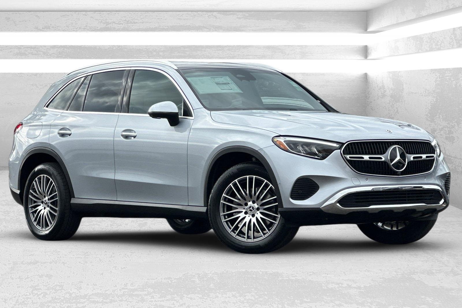 2026 Mercedes-Benz GLC Base's photo