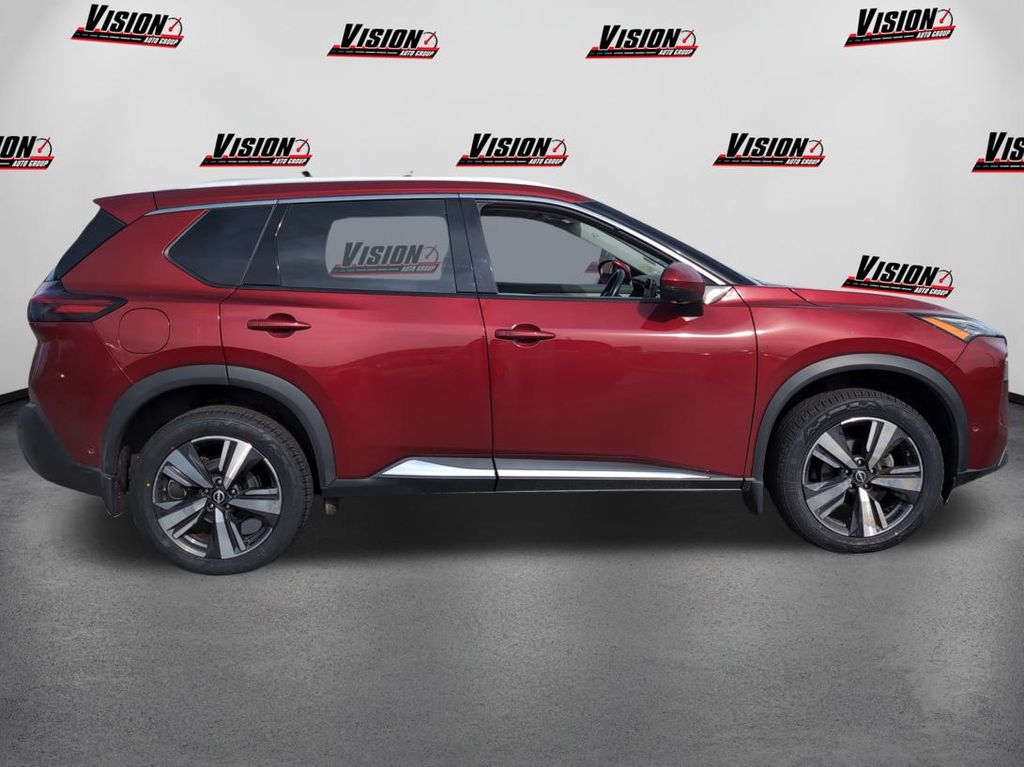 2023 Nissan Rogue SL photo 4