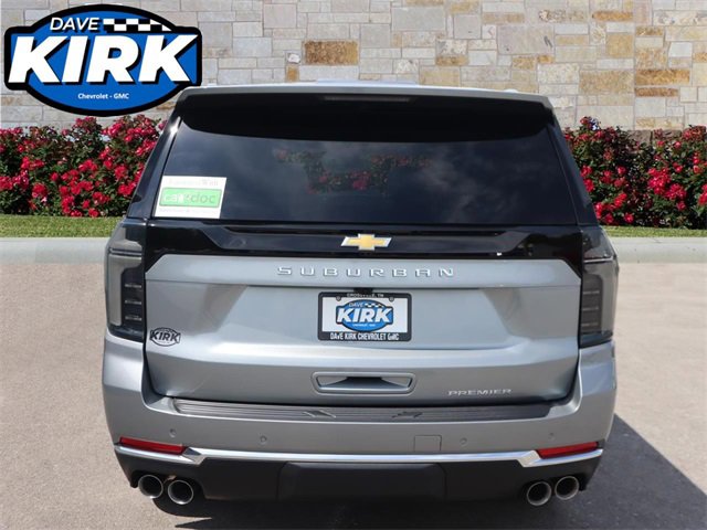 2025 Chevrolet Suburban Premier photo 6