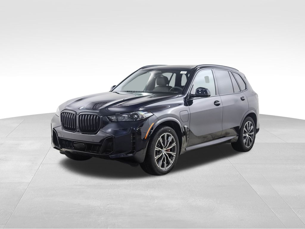 2026 BMW X5 50e's photo