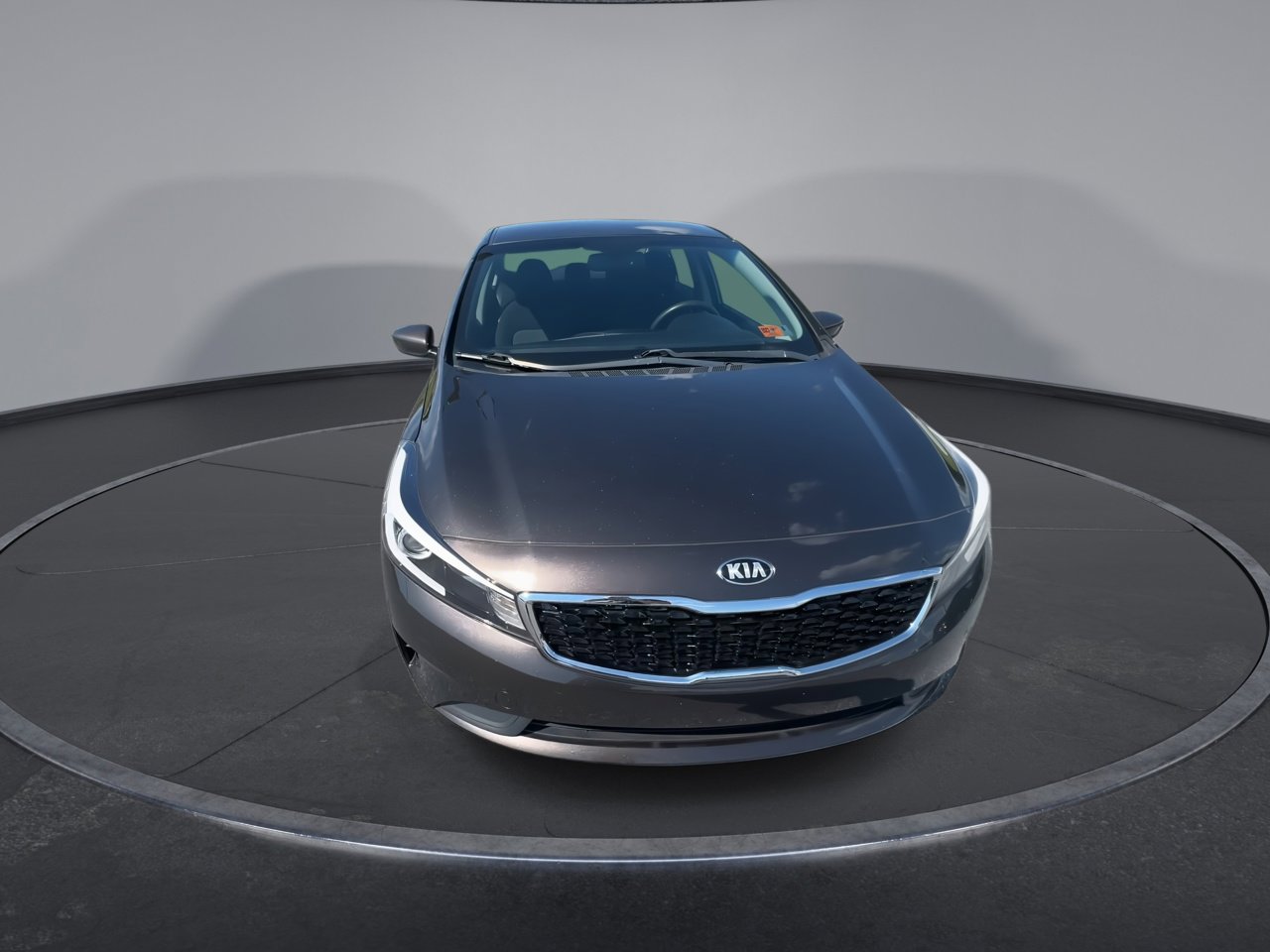 2018 Kia Forte LX Base photo 3