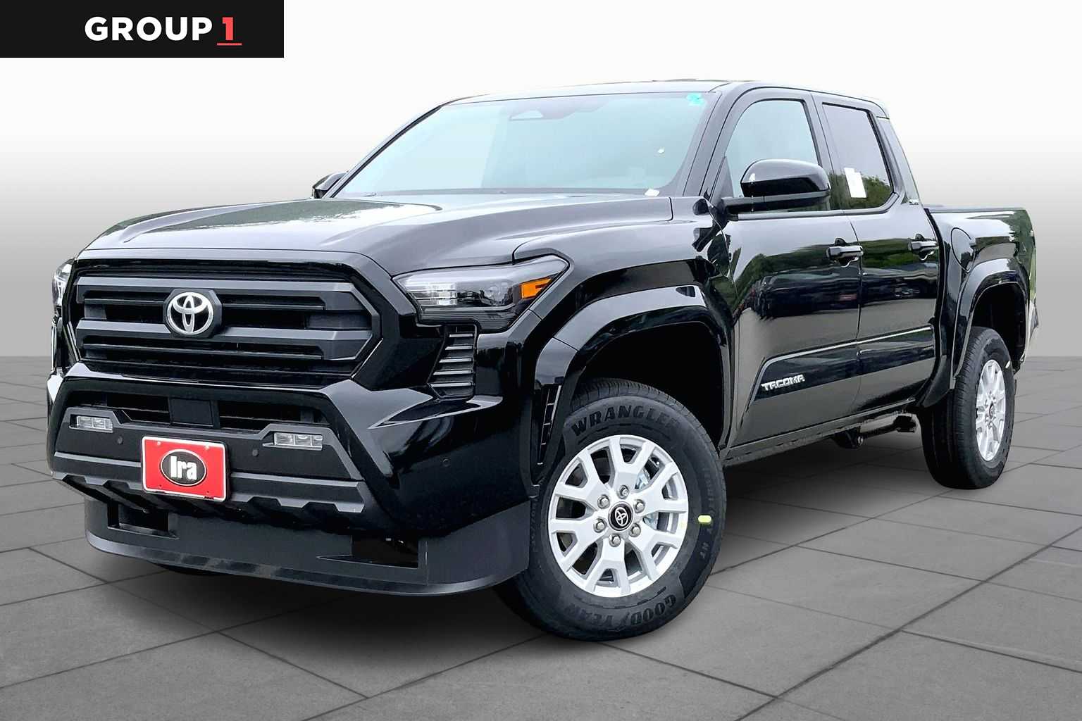 2025 Toyota Tacoma SR5's photo