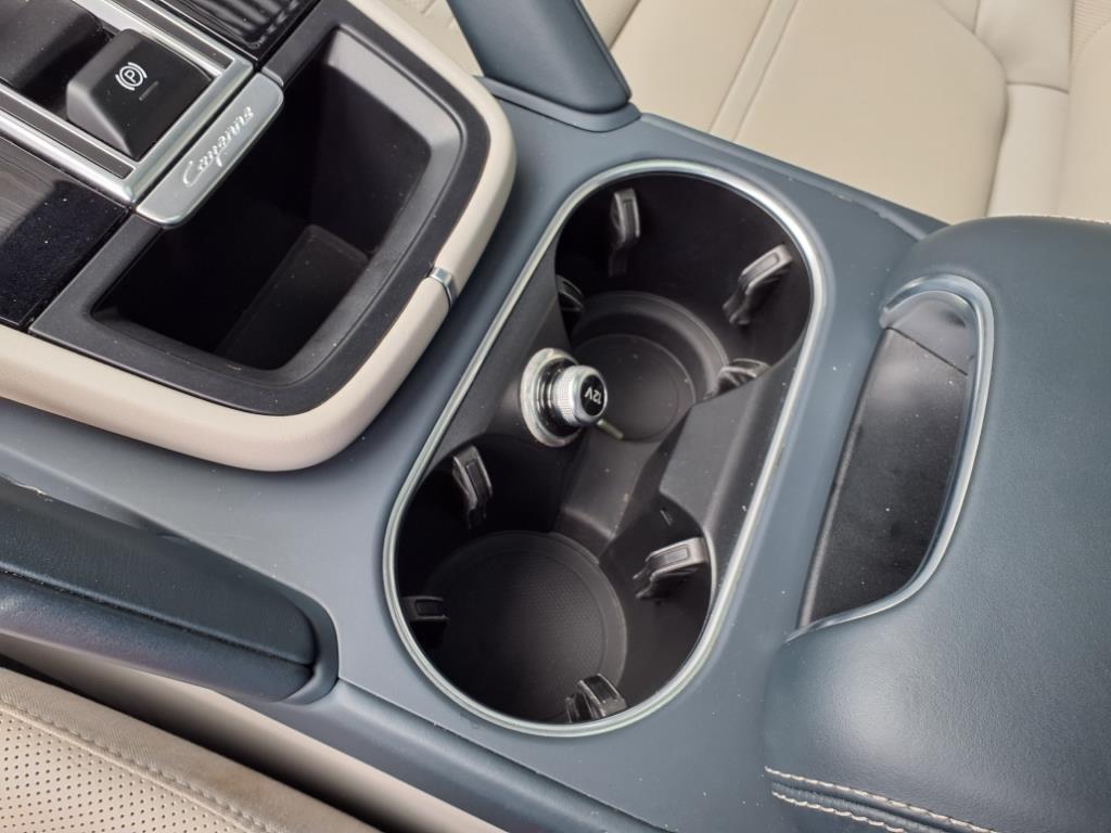 2023 Porsche Cayenne S Platinum Edition photo 14