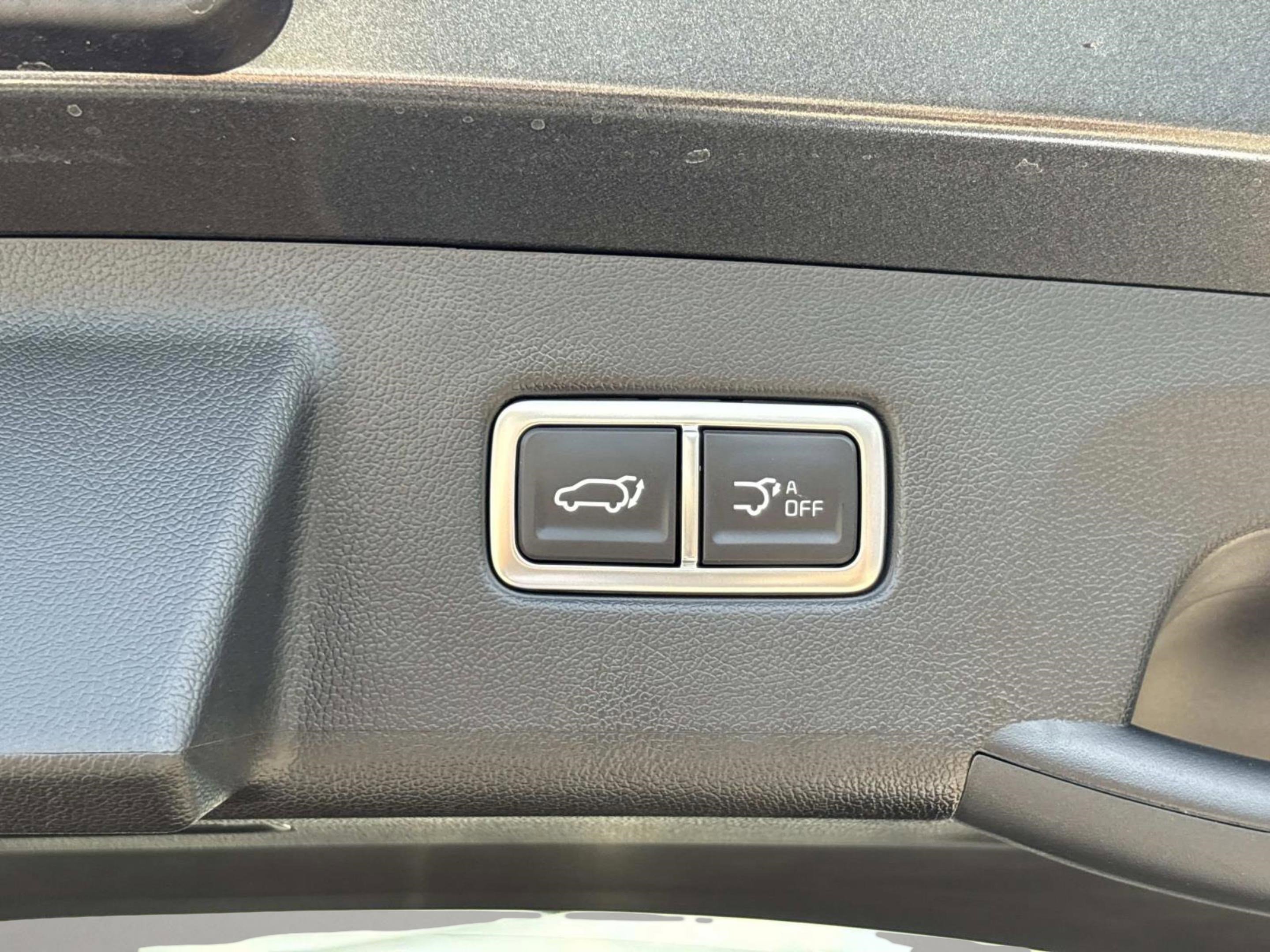 2025 Kia Sorento Hybrid SX Prestige photo 13