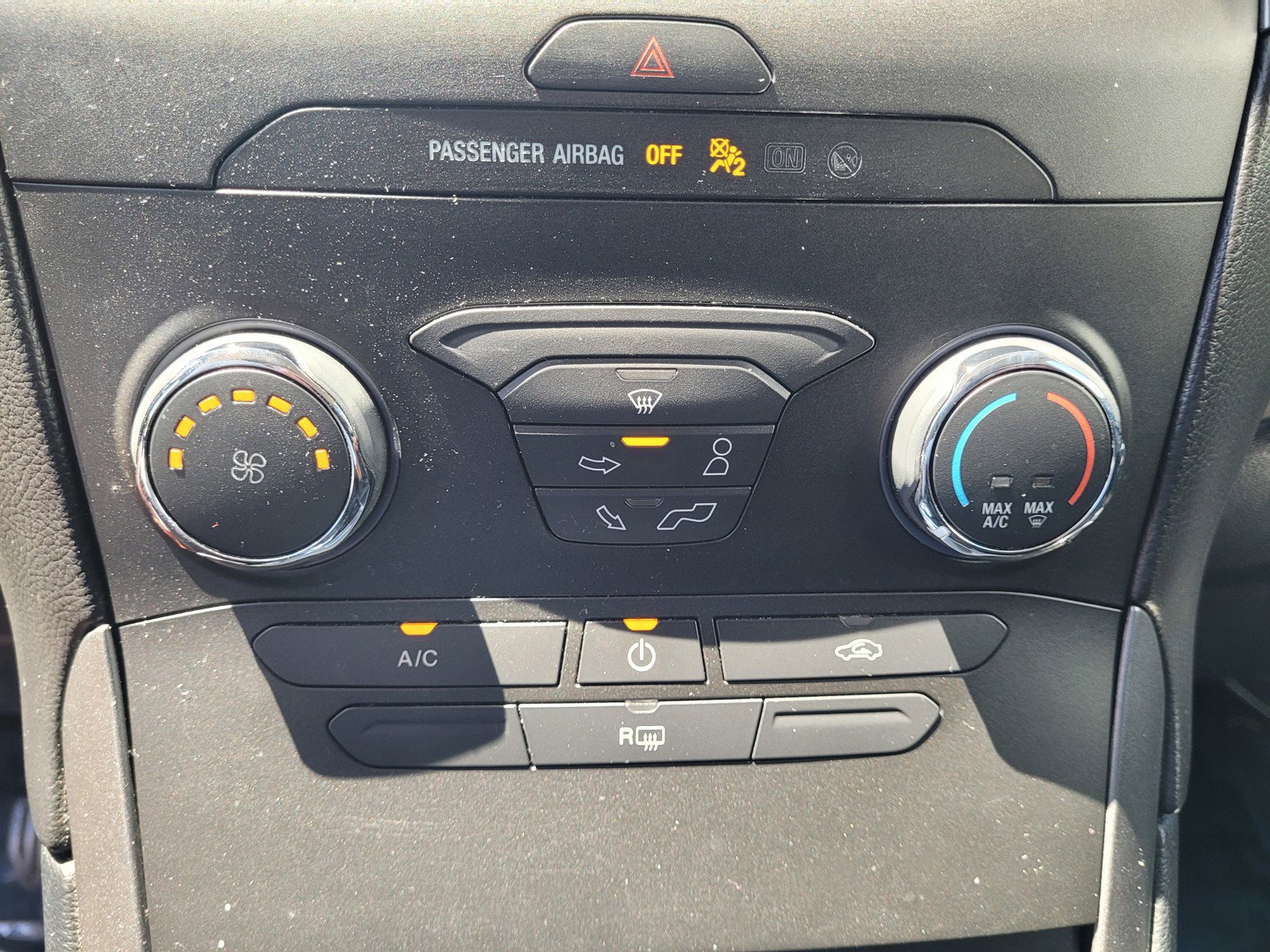 2019 Ford Edge SE photo 24