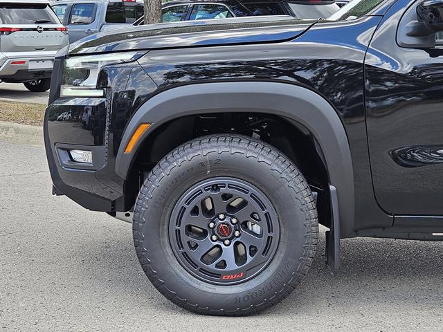2025 Nissan Frontier Crew Cab PRO-4X photo 6