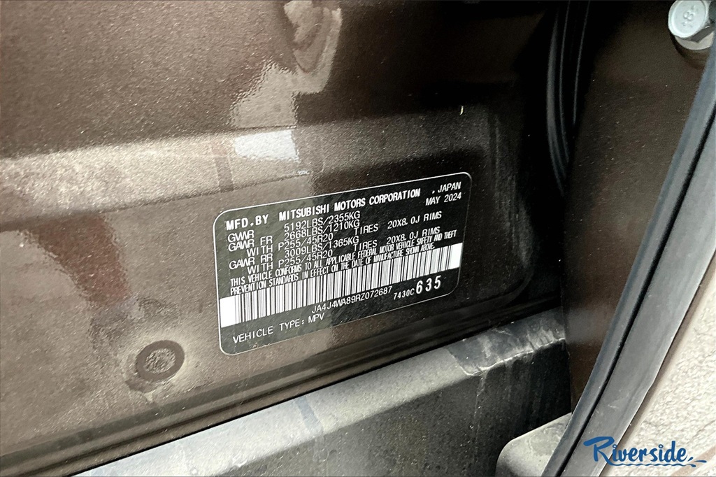 2024 Mitsubishi Outlander SEL photo 9