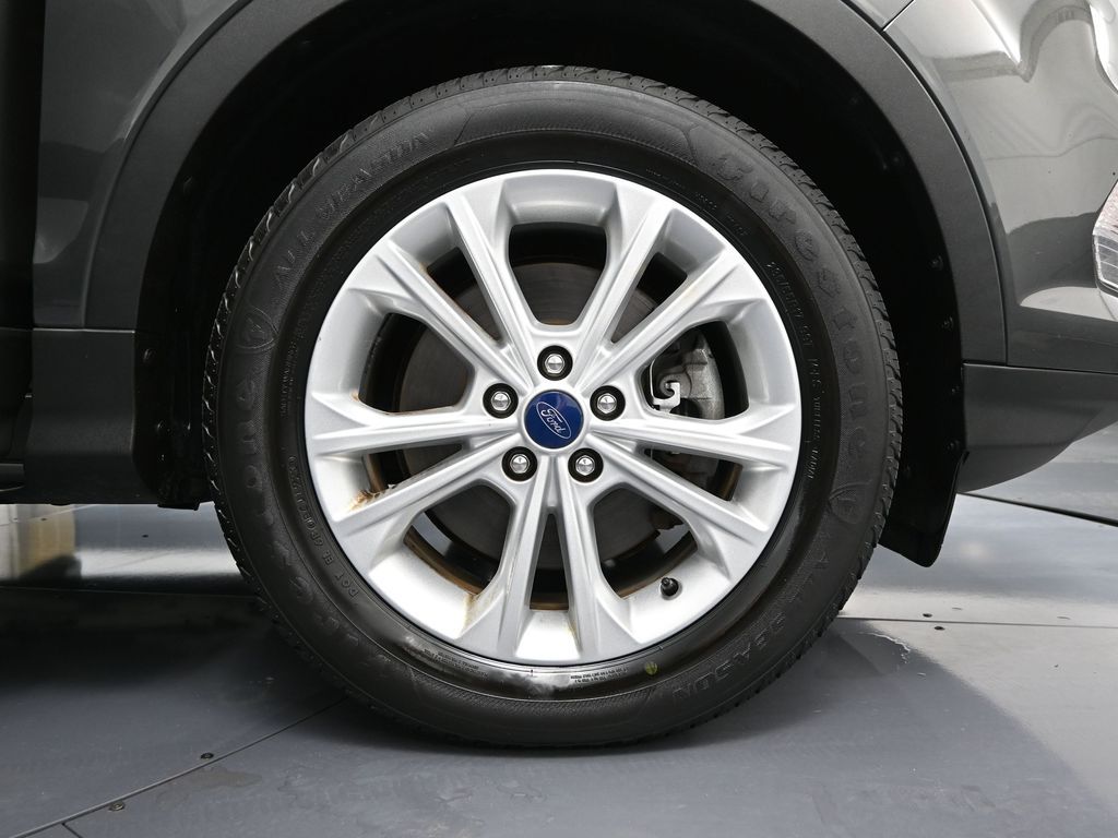 2017 Ford Escape SE photo 12