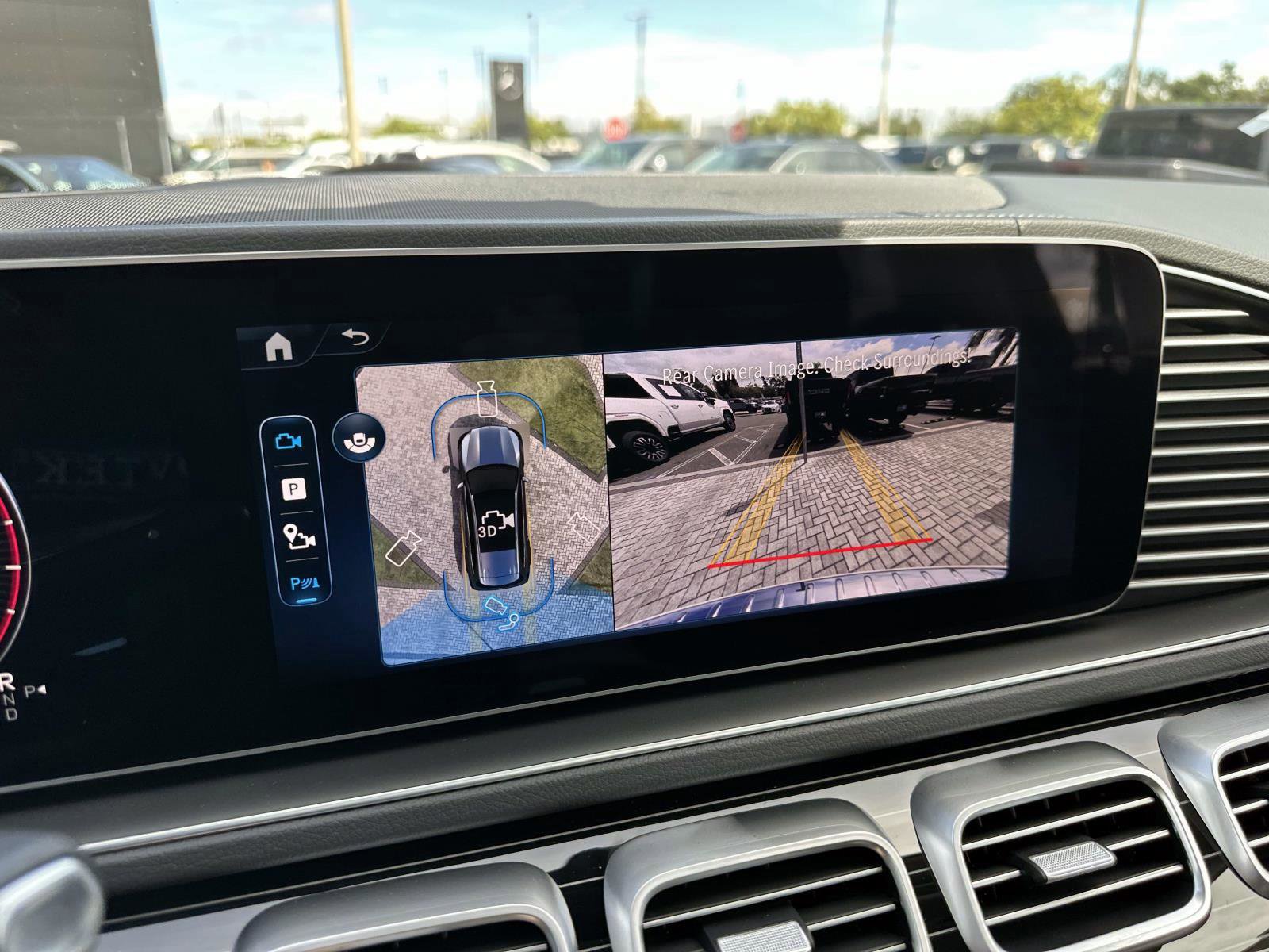 2026 Mercedes Benz GLS 450 4MATIC photo 27