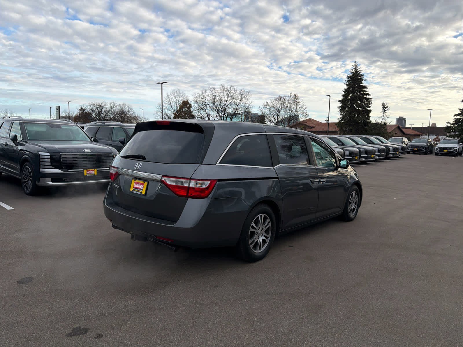 Used 2013 Honda Odyssey EX-L with VIN 5FNRL5H64DB030629 for sale in Bloomington, Minnesota