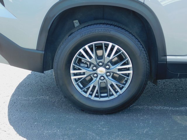 2024 Chevrolet Traverse photo 8