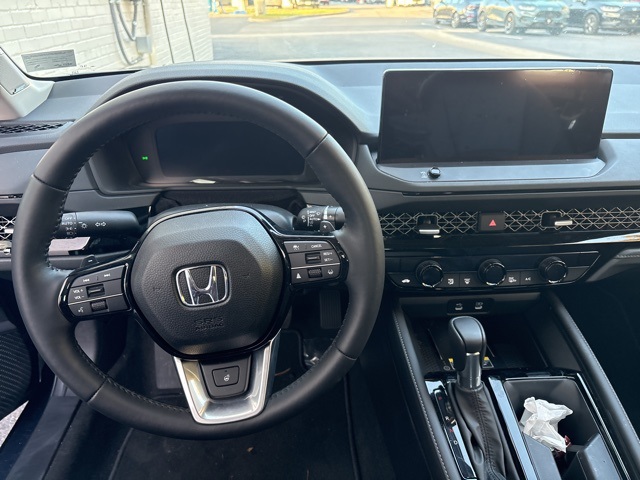 2025 Honda Accord Hybrid Touring photo 3