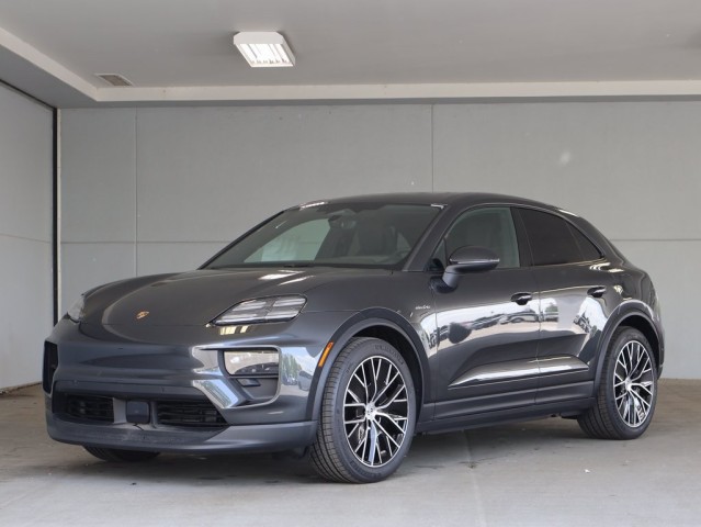 2025 Porsche Macan