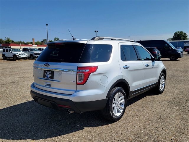 2014 Ford Explorer XLT photo 4