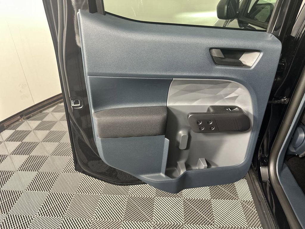 2025 Ford Maverick XL photo 19