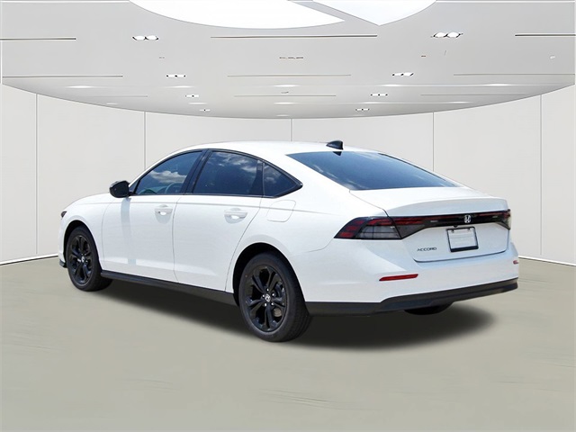 2025 Honda Accord SE photo 4