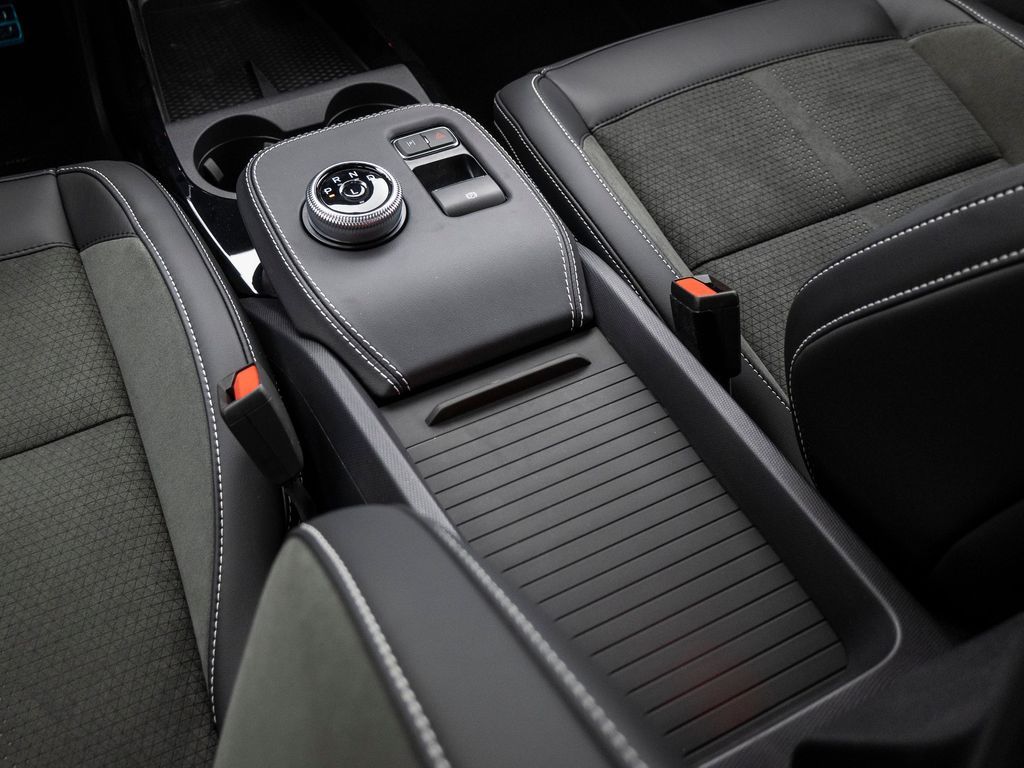 2024 Ford Mustang Mach-E GT photo 16