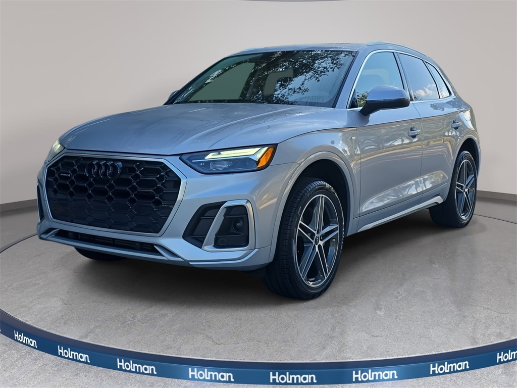 2024 Audi Q5 Premium's photo