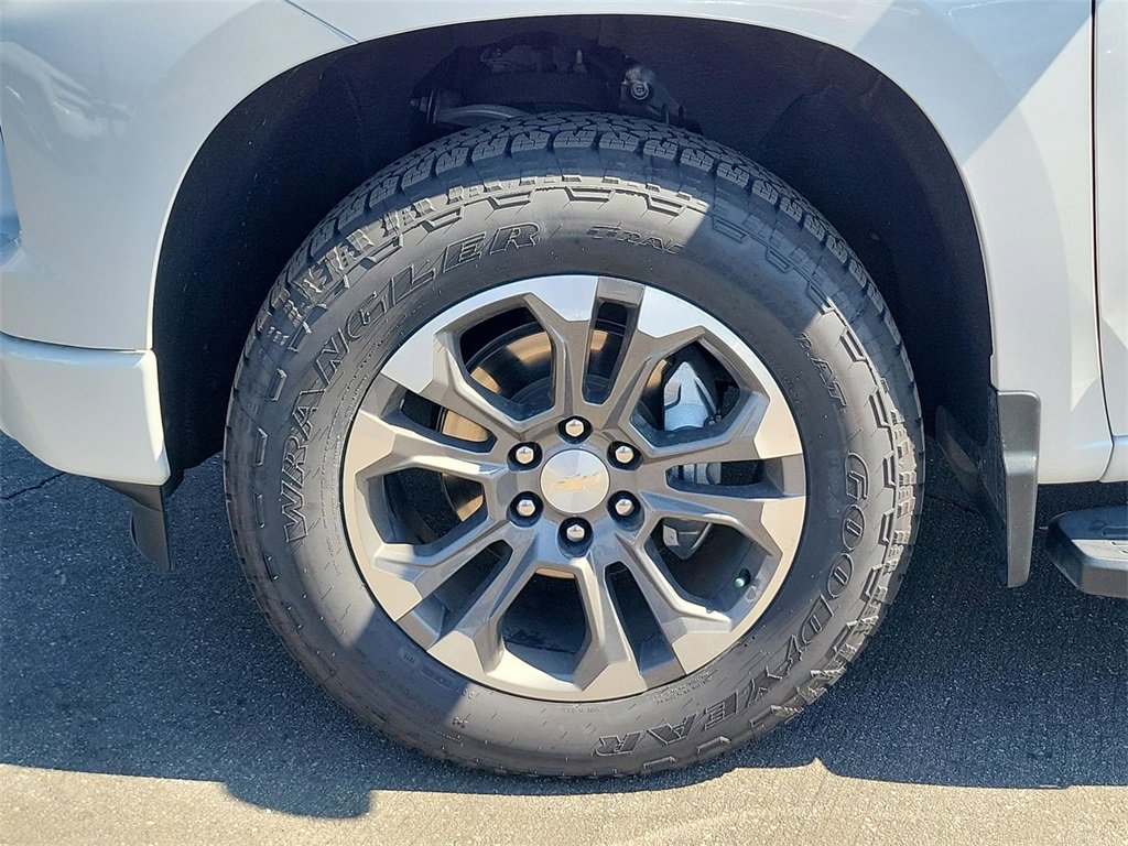 2022 Chevrolet Silverado 1500 High Country photo 12