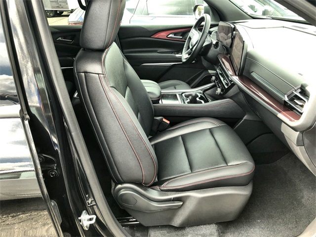 2025 Chevrolet Traverse Z71 photo 16