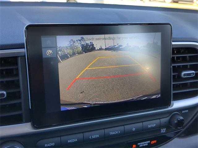 2025 Hyundai Venue SE photo 18