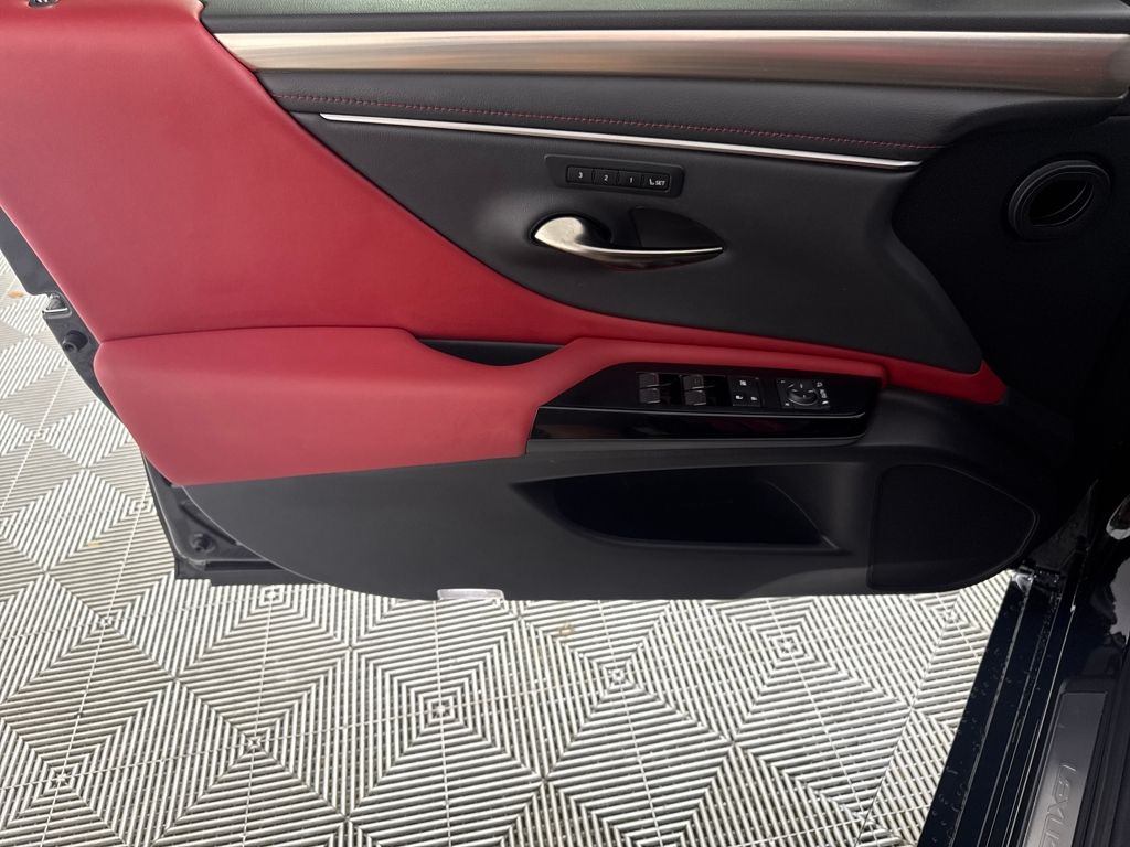 2024 Lexus ES 350 F SPORT Handling photo 7