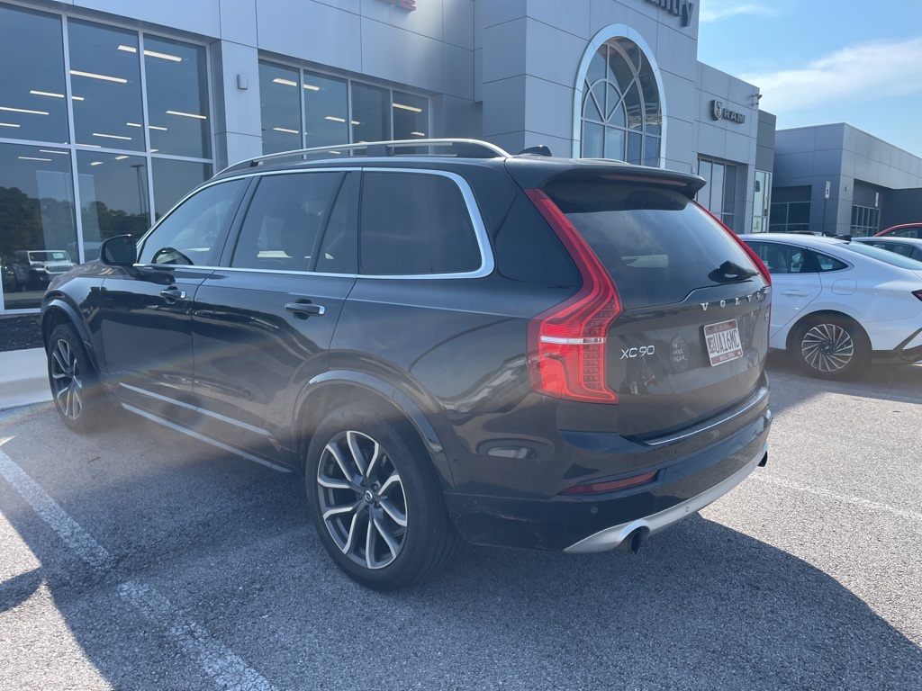 2018 Volvo XC90 T5 Momentum photo 3