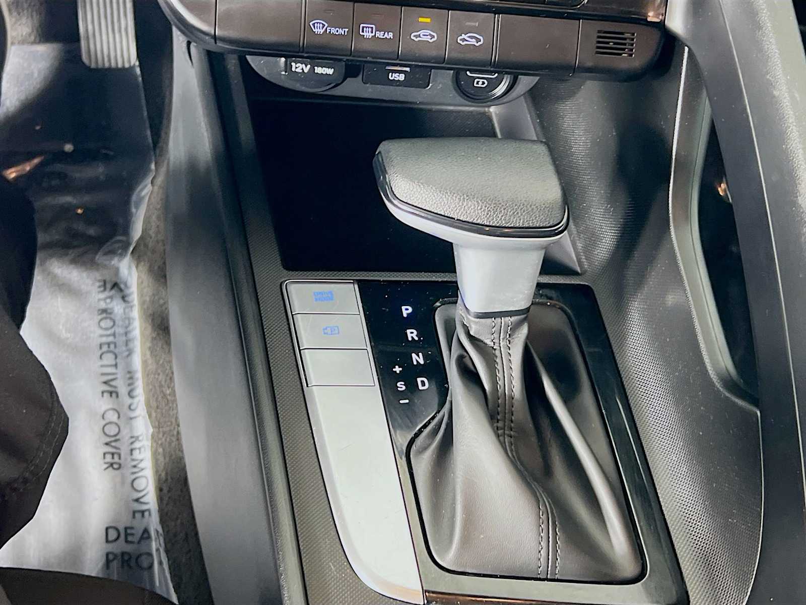 2023 Hyundai Elantra SEL photo 16