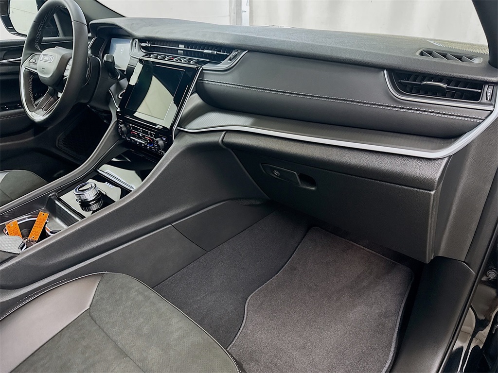 2025 Jeep Grand Cherokee Altitude X photo 27