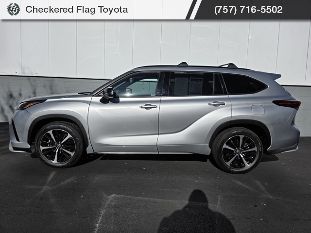 2021 Toyota Highlander XSE photo 3