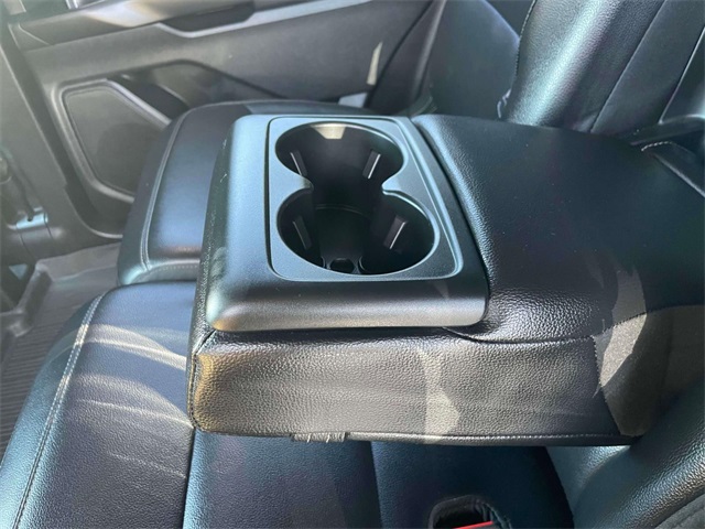 2020 Ford Explorer XLT photo 12