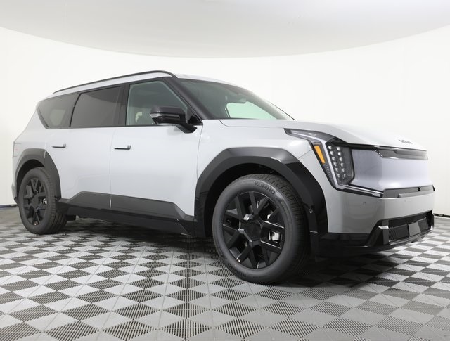2026 Kia EV9 Land photo 2