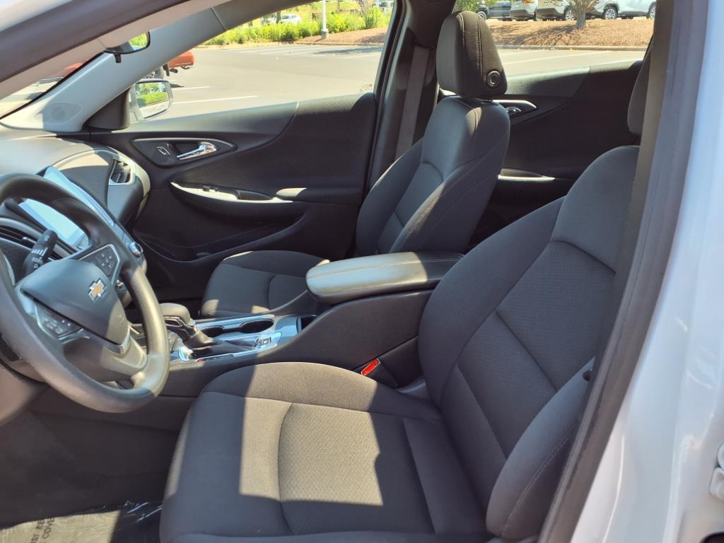 2024 Chevrolet Malibu 1LT photo 17