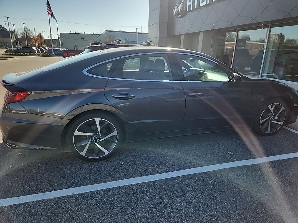 2022 Hyundai Sonata SEL Plus photo 4