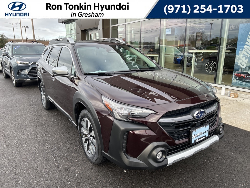 2023 Subaru Outback Touring's photo