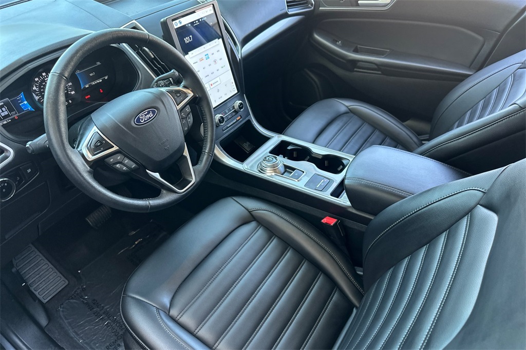 2024 Ford Edge SEL photo 9