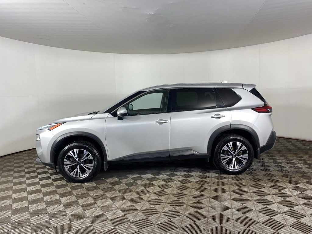 2021 Nissan Rogue SV photo 7