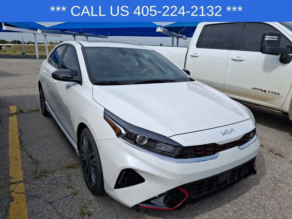 2023 Kia Forte GT-Line photo 4