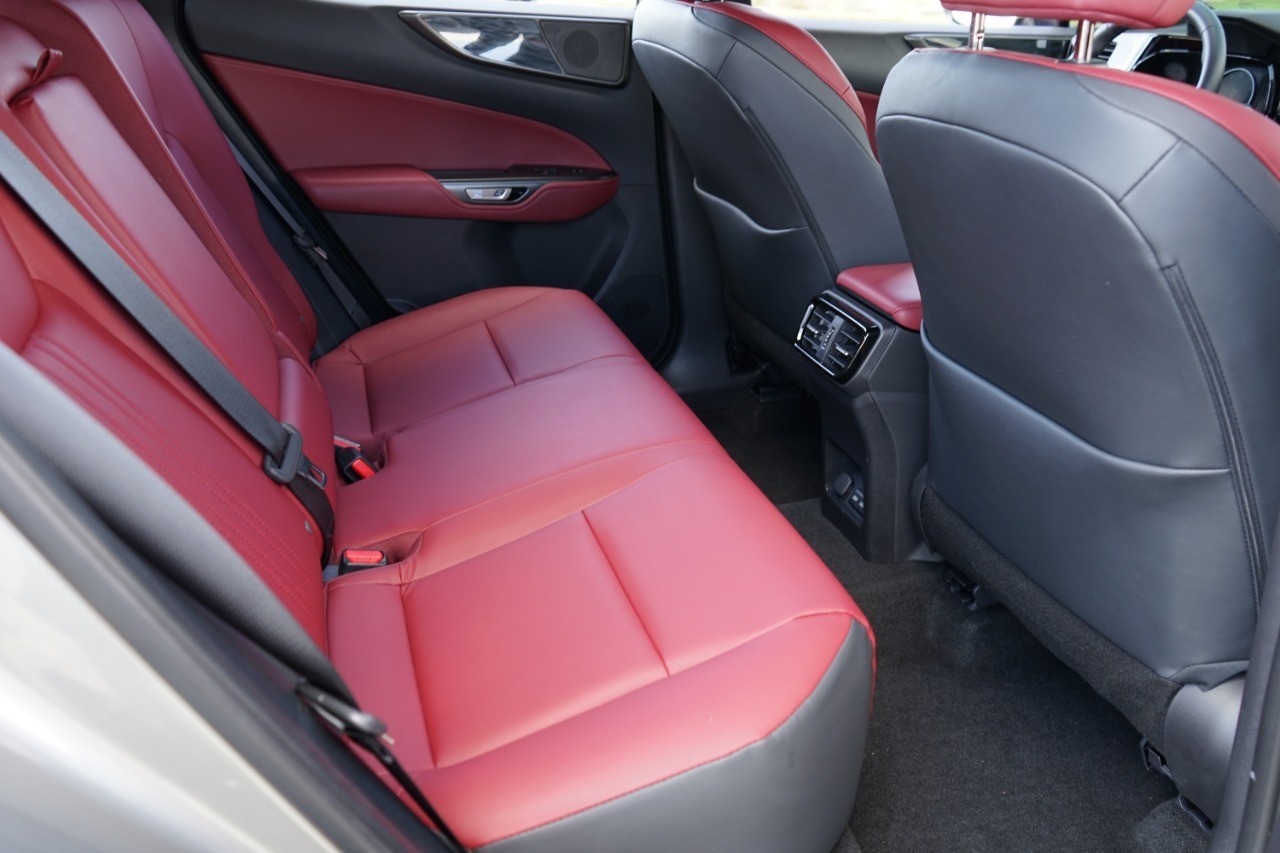 2024 Lexus NX 250 Premium photo 25