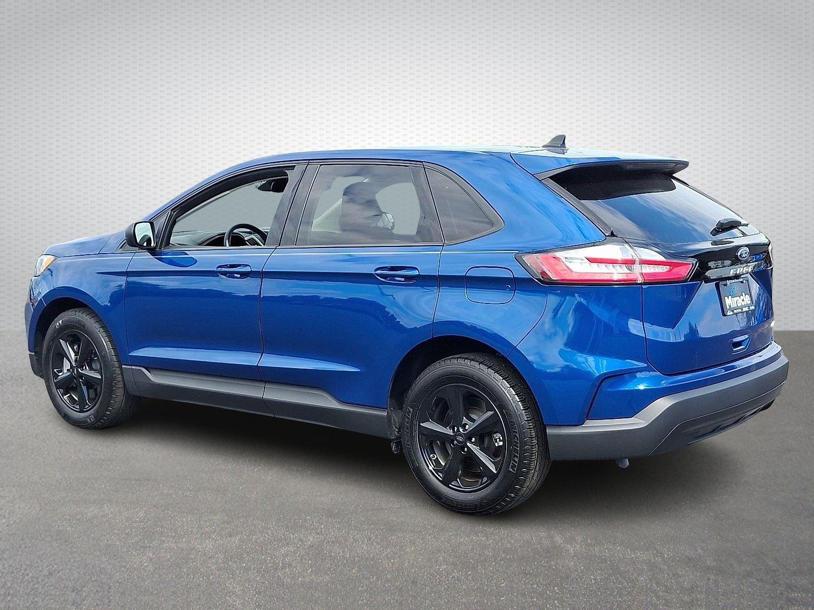 2024 Ford Edge SE photo 2