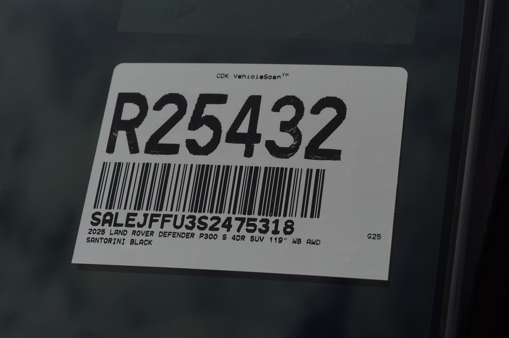 2025 LAND ROVER DEFENDER - Image 28