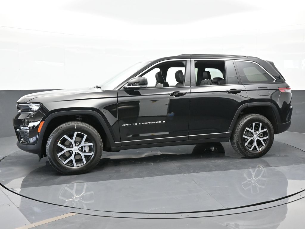 2024 Jeep Grand Cherokee Limited photo 2