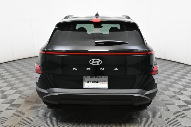 2026 Hyundai Kona SEL photo 10