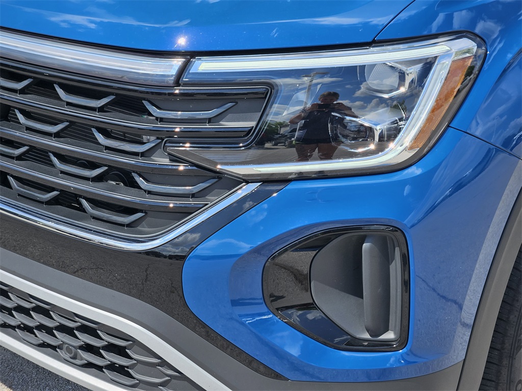 2025 Volkswagen Atlas Cross Sport SE Technology photo 6