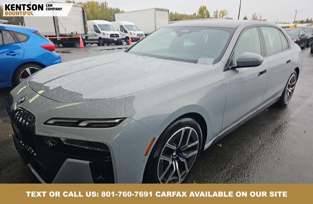 2025 BMW 7 Series 740i's photo