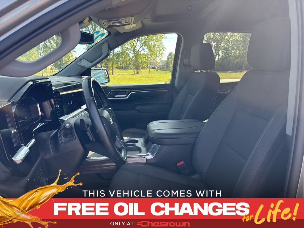 2023 Chevrolet Silverado 1500 LT photo 25