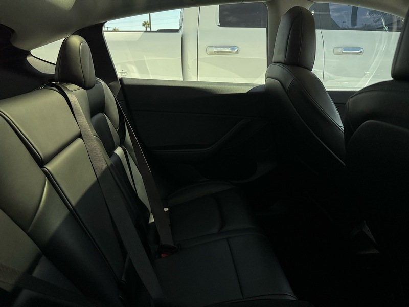2021 Tesla Model Y Long Range photo 4